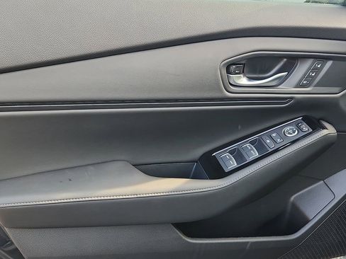 Used 2025 Honda Accord Touring image 12