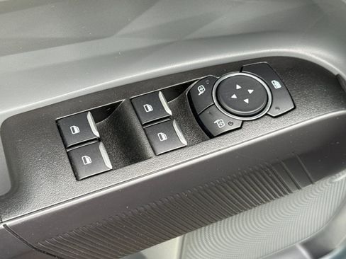 Used 2024 Ford Maverick XL image 11