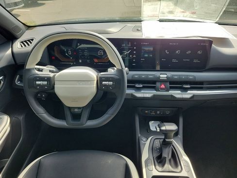 New 2026 Kia K4 GT-Line image 17