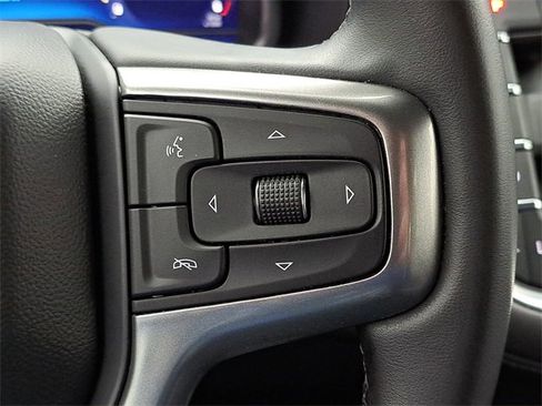 Used 2023 Chevrolet Suburban LT image 20