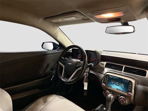 Used 2014 Chevrolet Camaro SS image 21