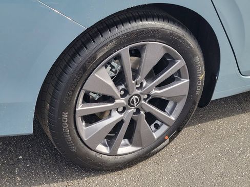 New 2026 Nissan Sentra SL w/ Floor Mat Package FWD image 3