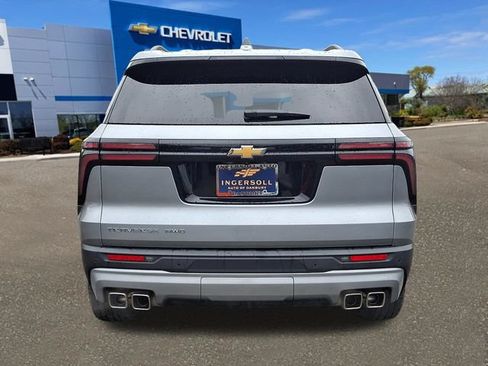 Used 2025 Chevrolet Traverse LT AWD/4WD image 24