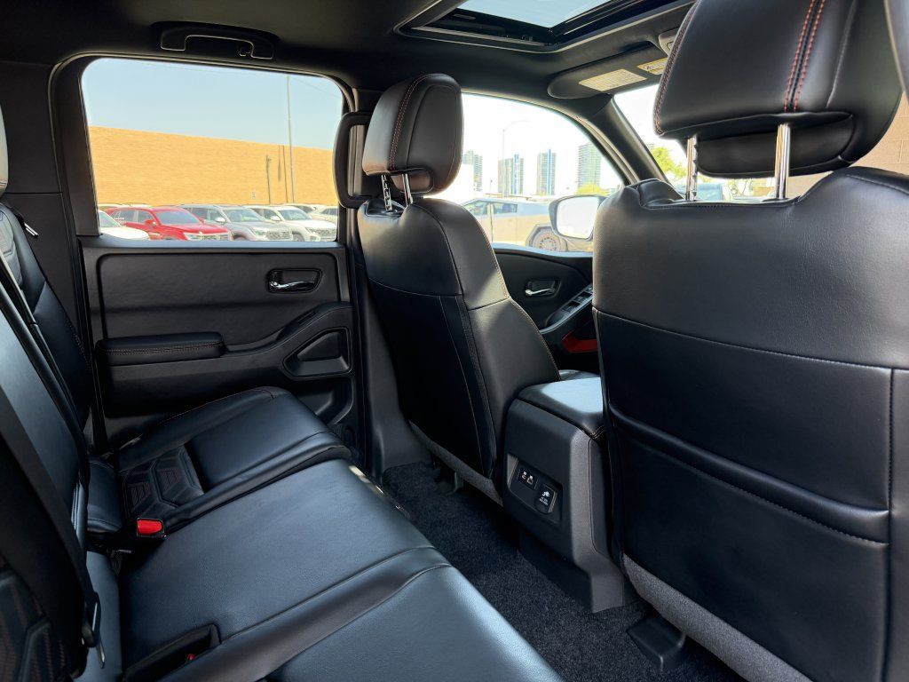 Used 2025 Nissan Frontier Pro-X w/ Pro Premium Package RWD image 36