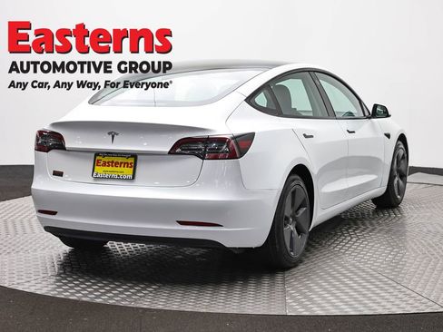 Used 2023 Tesla Model 3 Standard Range RWD image 5