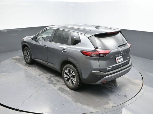 Used 2023 Nissan Rogue SV image 29