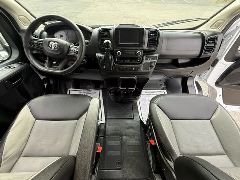 Used 2025 RAM ProMaster 2500 w/ Convenience Group FWD image 6