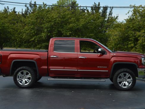 Used 2018 GMC Sierra 1500 SLT AWD/4WD image 12