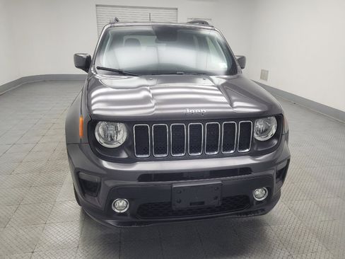 Used 2019 Jeep Renegade Latitude AWD/4WD image 14