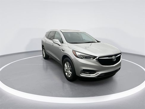 Used 2021 Buick Enclave Essence w/ Sound and Sites Package image 2