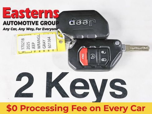 Used 2025 Jeep Wrangler Unlimited Sahara AWD/4WD image 22
