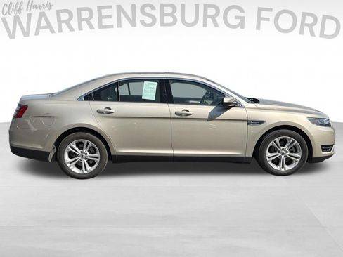 Used 2018 Ford Taurus SEL w/ Equipment Group 201A FWD image 8