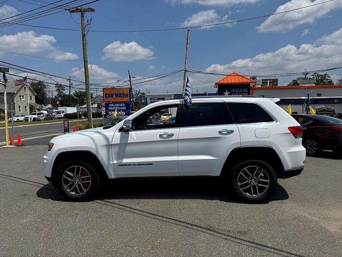 Used 2018 Jeep Grand Cherokee Limited image 8