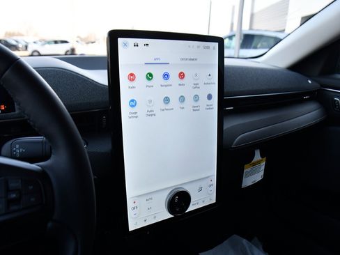 Used 2025 Ford Mustang Mach-E Premium image 24