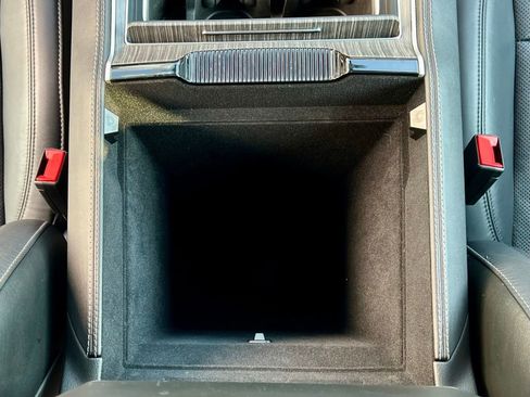 Used 2024 Jeep Wagoneer Series II image 31