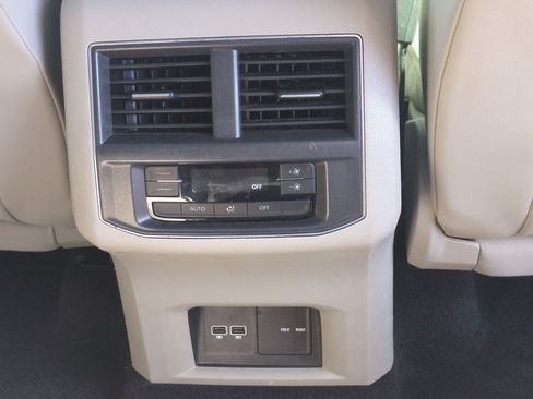 Used 2019 Volkswagen Atlas SEL AWD/4WD image 28