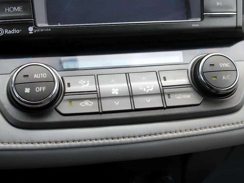 Used 2015 Toyota RAV4 XLE image 12