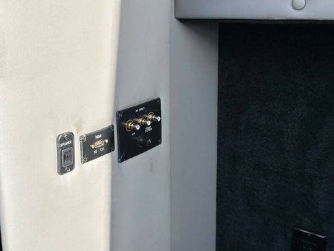 Used 2014 Mercedes-Benz Sprinter 2500 image 15