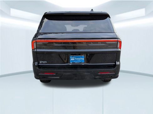 New 2025 Lincoln Navigator L Reserve w/ Jet Appearance Package AWD/4WD image 6