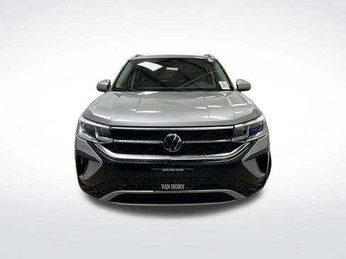 Used 2022 Volkswagen Taos SEL image 11