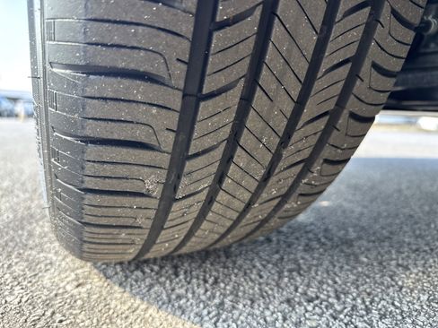 Used 2026 Buick Encore GX Sport Touring w/ Comfort Package image 12