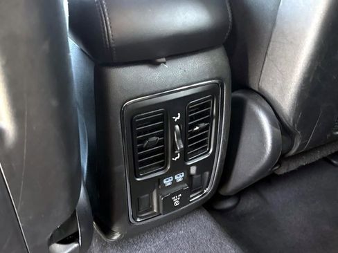 Used 2019 Jeep Grand Cherokee Limited w/ Trailer Tow Group IV image 16