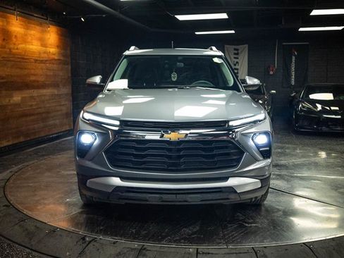 Used 2025 Chevrolet TrailBlazer LT AWD/4WD image 4