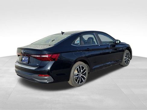 New 2026 Volkswagen Jetta SE image 5