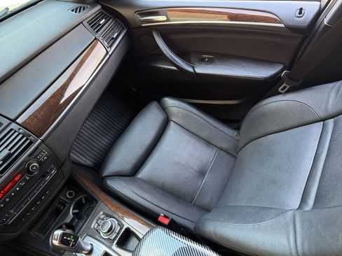 Used 2012 BMW X5 xDrive50i image 17