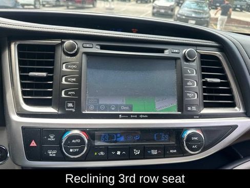 Used 2016 Toyota Highlander Limited Platinum AWD/4WD image 22