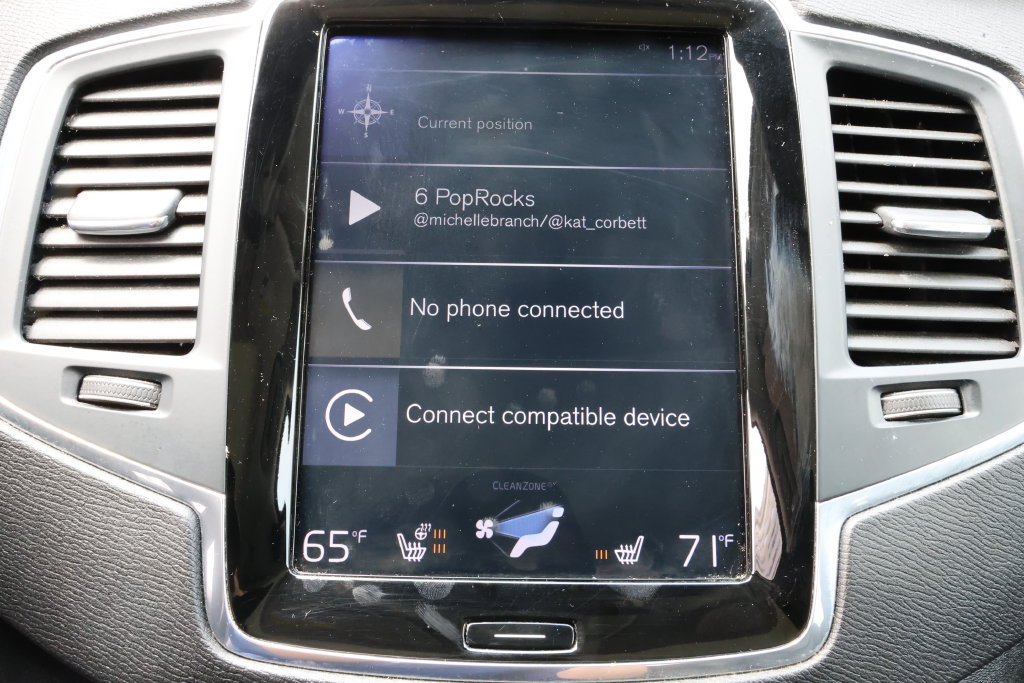 Used 2019 Volvo XC90 T6 Momentum w/ Advanced Package AWD/4WD image 17