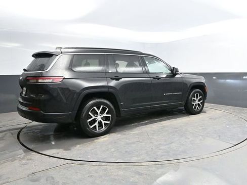 Used 2024 Jeep Grand Cherokee L Limited w/ Luxury Tech Group II image 10