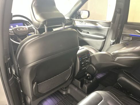 Used 2021 Jeep Grand Cherokee L Overland w/ Luxury Tech Group IV image 26