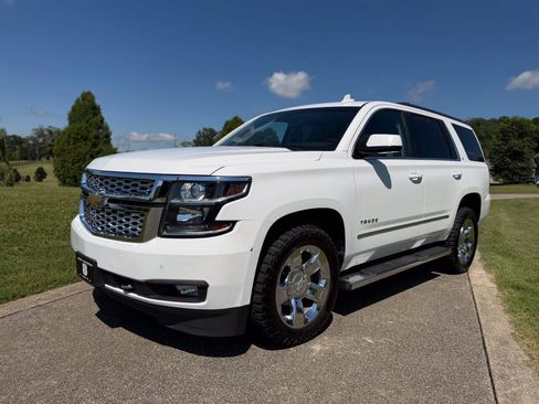 Used 2018 Chevrolet Tahoe LT w/ LT Signature Package RWD image 33