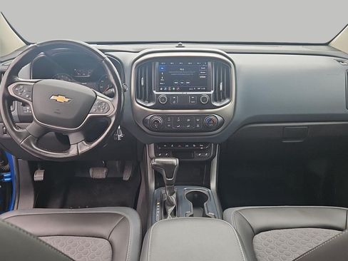 Used 2021 Chevrolet Colorado Z71 AWD/4WD image 16