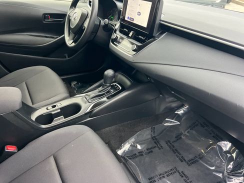 Used 2024 Toyota Corolla LE image 15