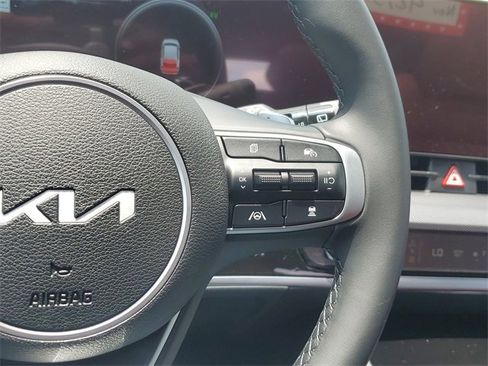 New 2025 Kia Sportage SX Prestige image 21