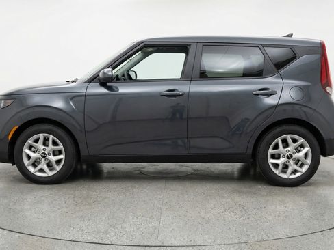 Used 2025 Kia Soul LX w/ LX Technology Package image 5
