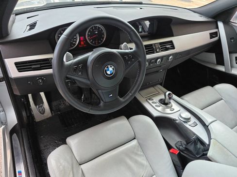 Used 2006 BMW M5 RWD image 12