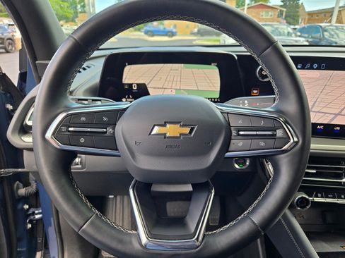 Certified 2026 Chevrolet Traverse LT AWD/4WD image 31