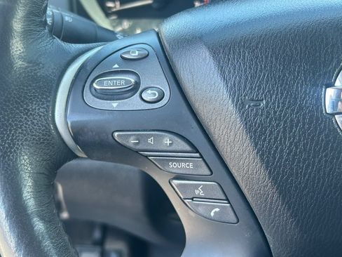 Used 2020 Nissan Pathfinder SL AWD/4WD image 21