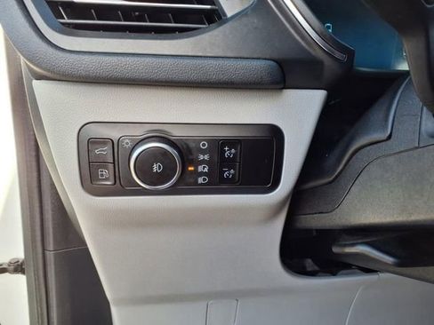 Certified 2023 Ford Escape SE w/ PHEV Premium Package image 32