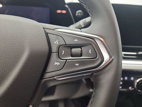 New 2026 Chevrolet Trax LT w/ Driver Confidence Package image 21