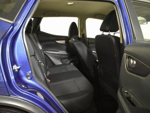 Certified 2022 Nissan Rogue Sport S image 28