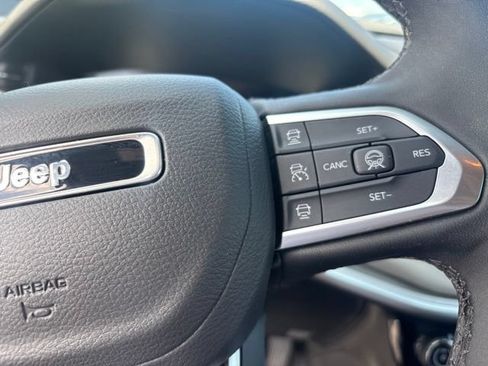 Used 2025 Jeep Compass Limited w/ Elite Group AWD/4WD image 29