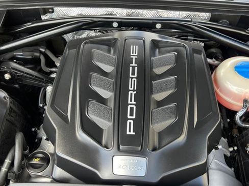 Used 2016 Porsche Macan S AWD/4WD image 42