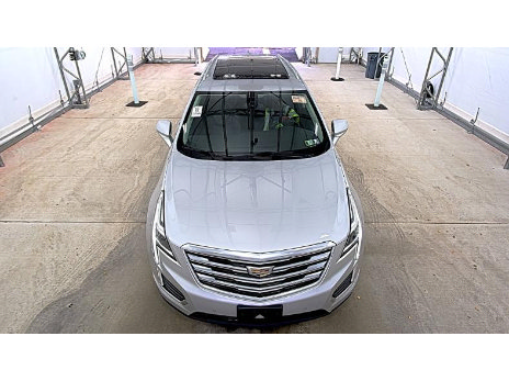 Used 2019 Cadillac XT5 Premium Luxury AWD/4WD image 2