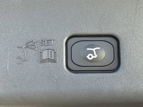 New 2026 Lincoln Nautilus Reserve image 13