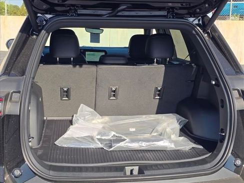 New 2026 Chevrolet Equinox LT FWD image 17