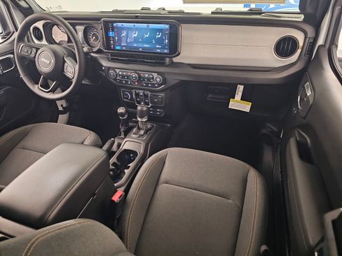 New 2026 Jeep Gladiator Sport AWD/4WD image 15